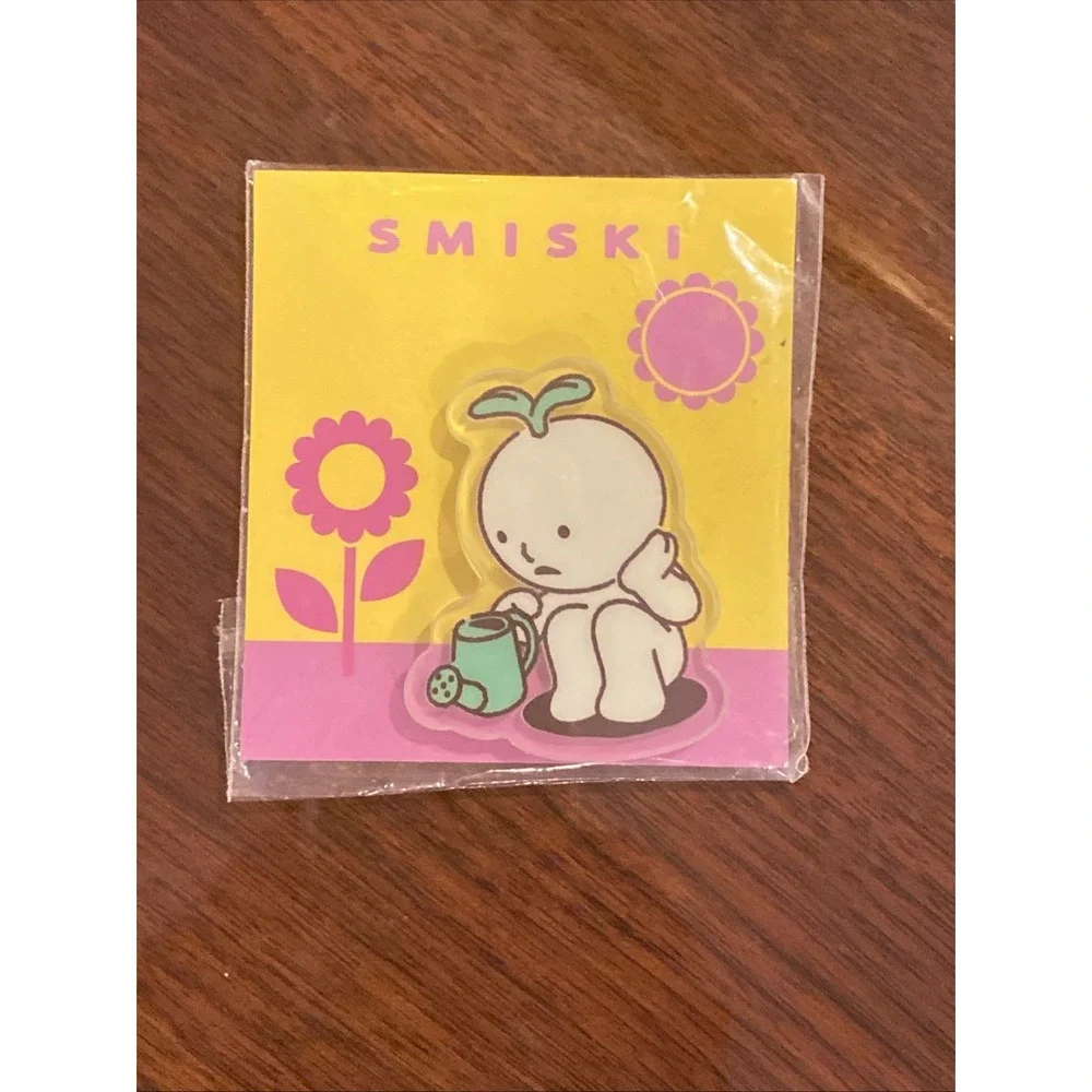 Smiski Sprout Gardening Magnet from New Sunday Series Brand New Sealed